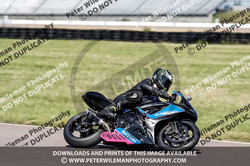 Rockingham no limits trackday;enduro digital images;event digital images;eventdigitalimages;no limits trackdays;peter wileman photography;racing digital images;rockingham raceway northamptonshire;rockingham trackday photographs;trackday digital images;trackday photos